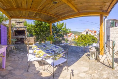 kuća vis prodaja