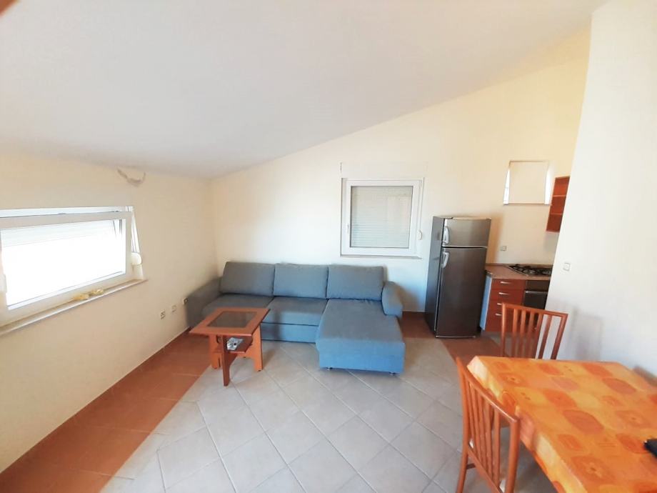 stan rogoznica prodaja