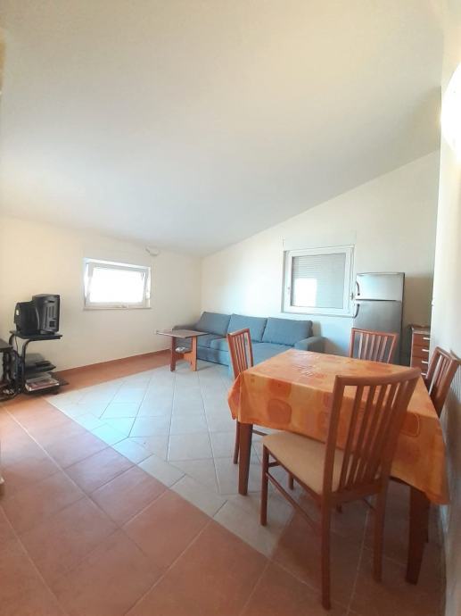 stan rogoznica prodaja